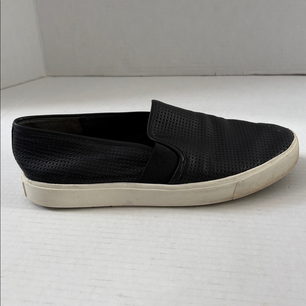 Vince Perforated Black Slip-On Loafers Size 8.5 - Picture 10 of 13